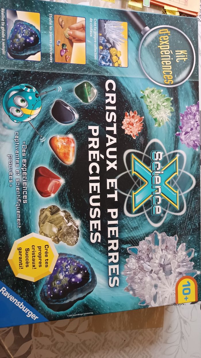 Cristaux et pierres précieuses