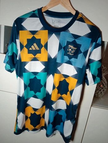 T shirt Adidas taille M