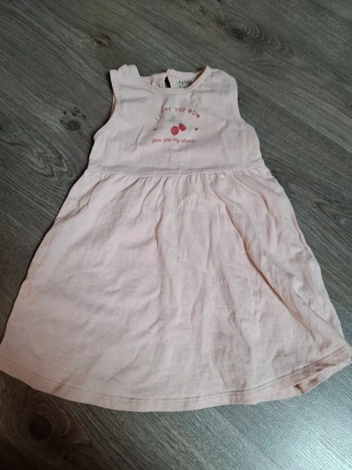 Robe cerise
