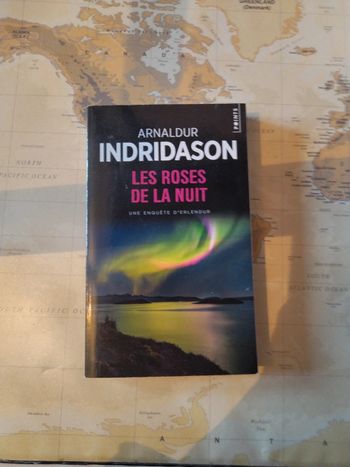 Livre Les roses de la nuit