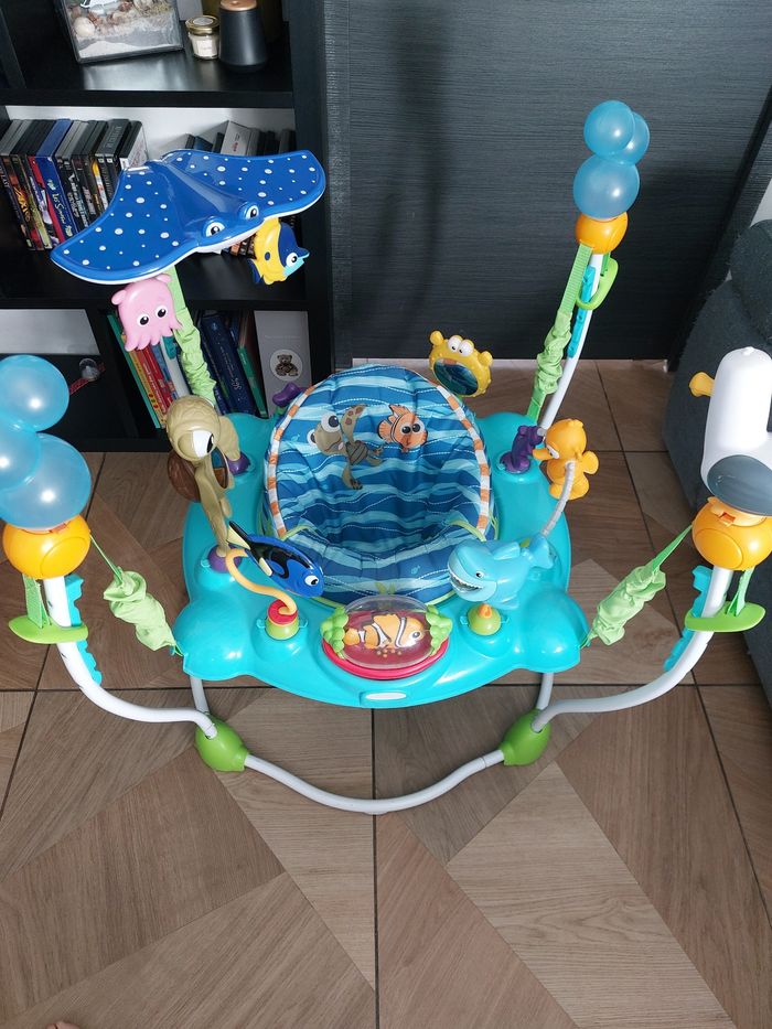 Aire d'éveil bébé multi-jouets, Némo Disney, Bright starts