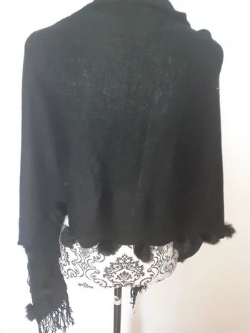 Grande écharpe avec pompons