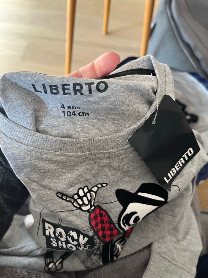 T-shirt 4ans - photo numéro 2