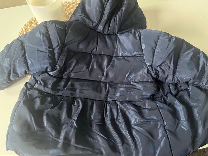 Manteau/Doudoune bleue Marine - motif cœur - 12 mois - photo numéro 4