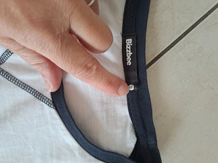 Tee shirt bizzbee - photo numéro 2