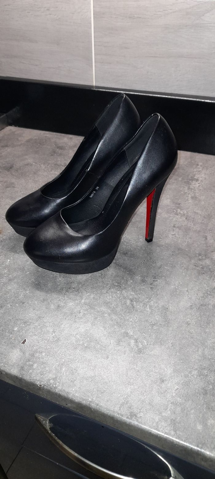 Talons Taille 38 - photo numéro 2