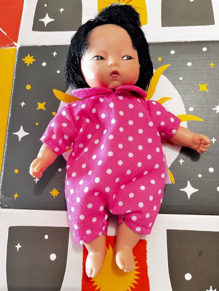 Poupée corolle asiatique