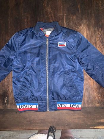 Bomber’s Levi’s bleu marine