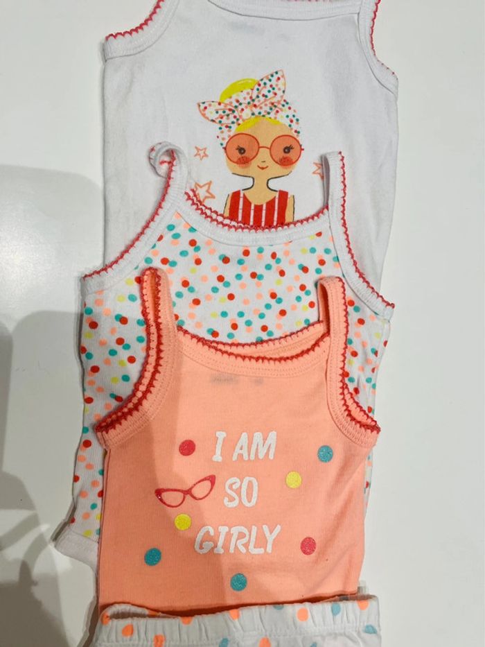 Lot bodies été + 1 short 3 mois - photo numéro 5