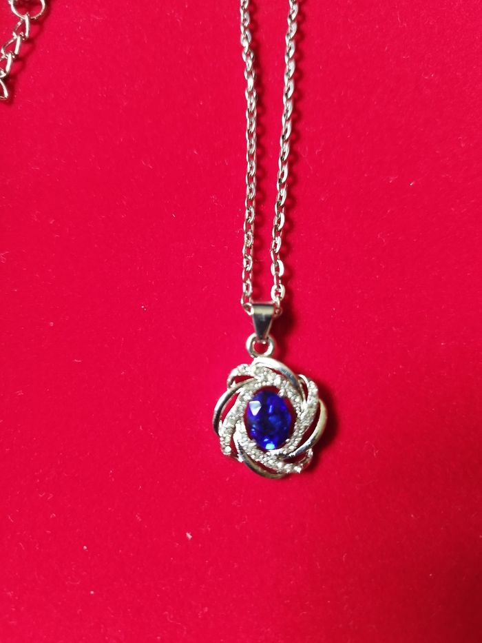 Collier strass