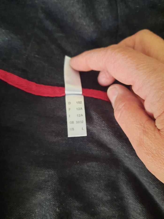 Vends veste sweat-shirt - photo numéro 3