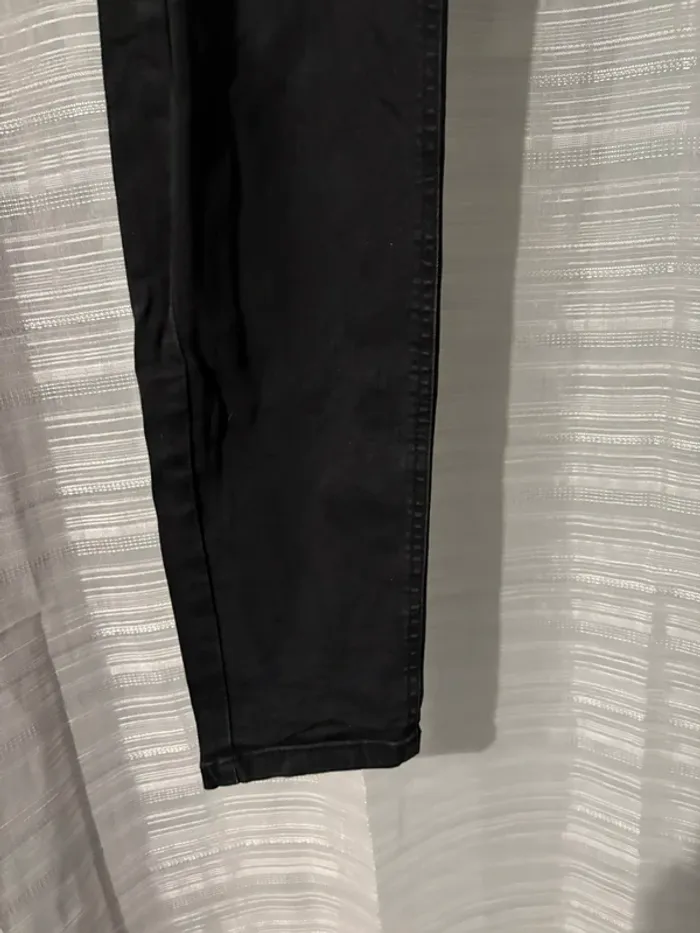 Jeans slim noir - photo numéro 2