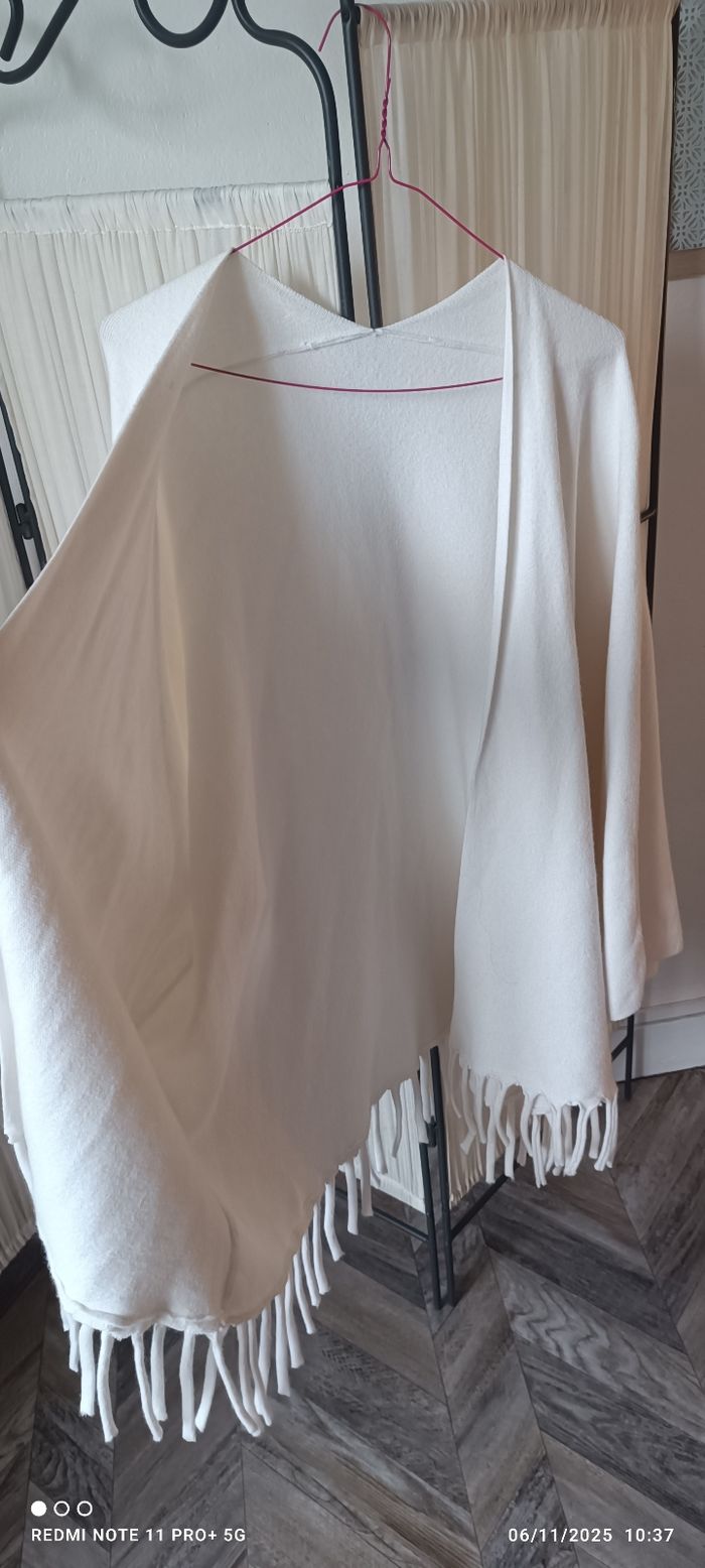 Cape très élégant - photo numéro 4