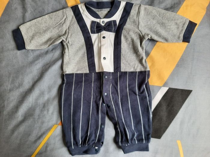 Combinaison costume neuve