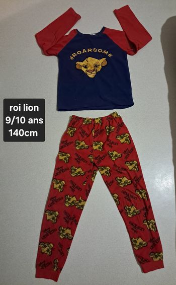 Pyjama roi lion 9/10 ans 140cm 