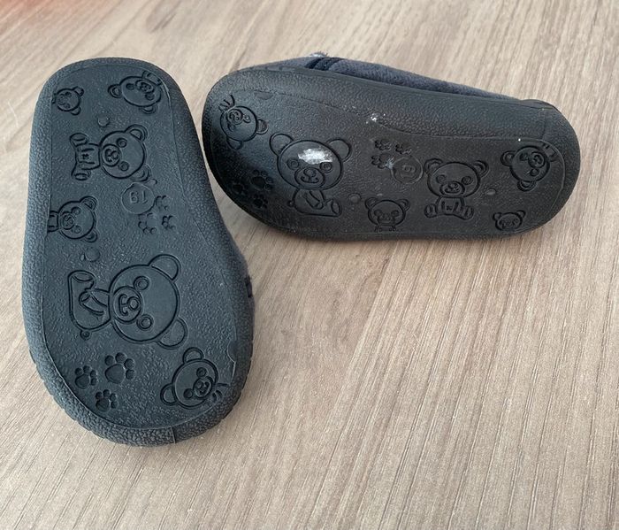 Chausson gris taille 19 - photo numéro 4