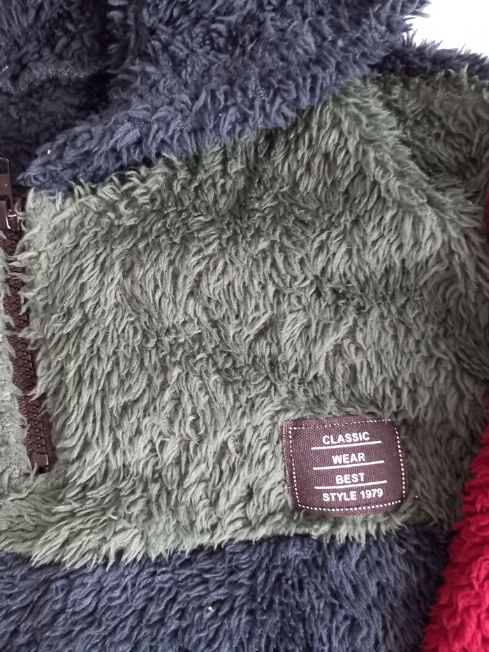 Pull taille 7 ans - photo numéro 3