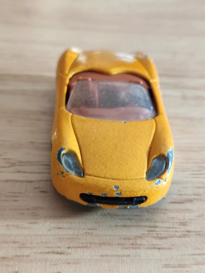 Majorette Porsche Boxster jaune ref 269 - photo numéro 4