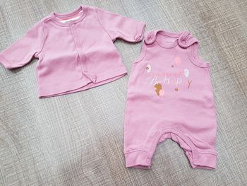 Ensemble Vertbaudet naissance comme neuf