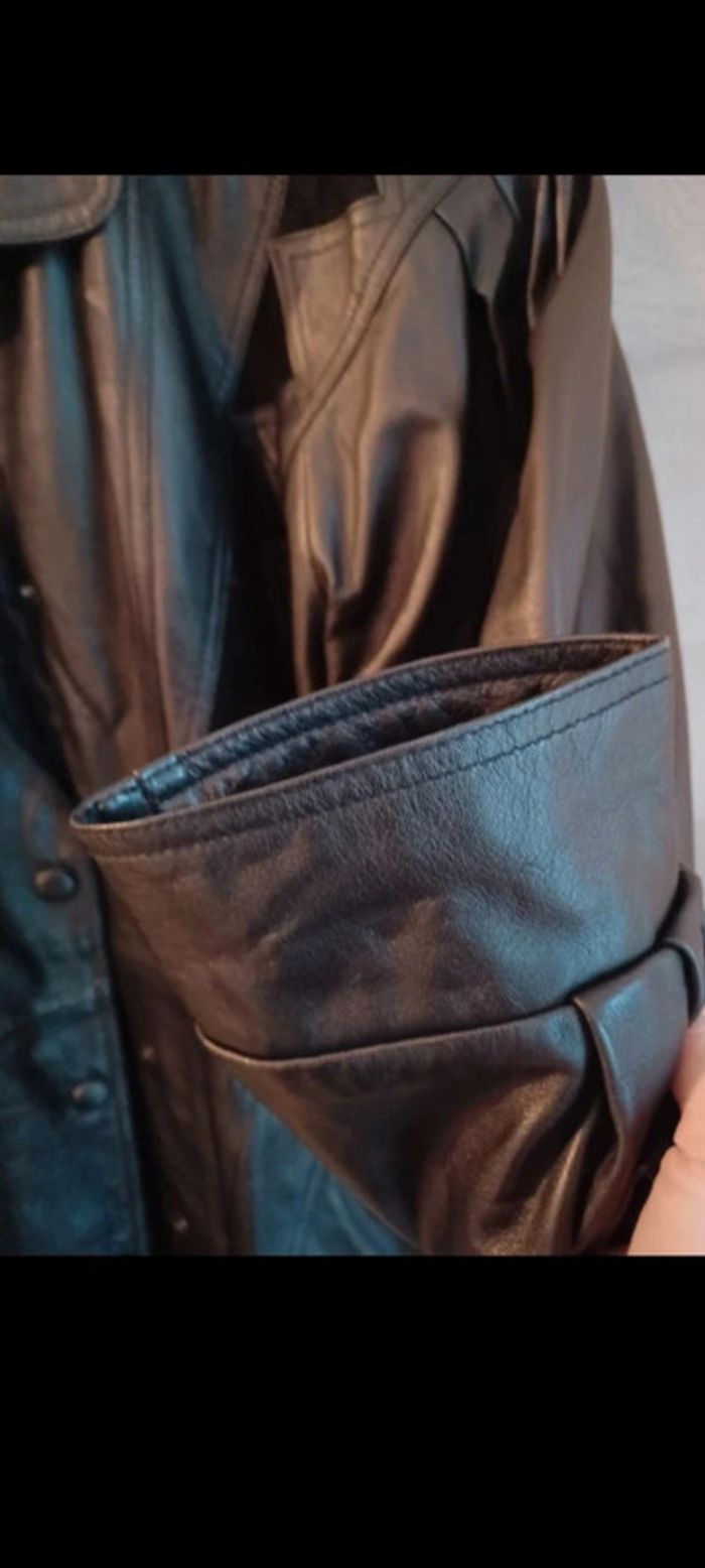 Magnifique veste en cuir véritable Taille 44 - photo numéro 3