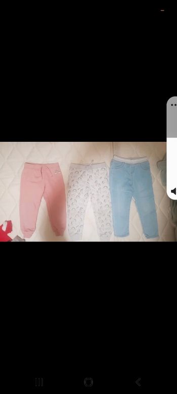Lot de trois jogging fille