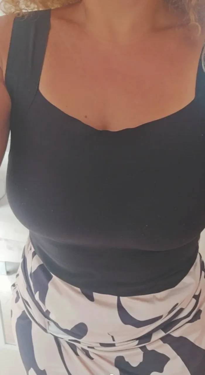 Débardeur avec brassière rembourrée intégrée noir - photo numéro 6