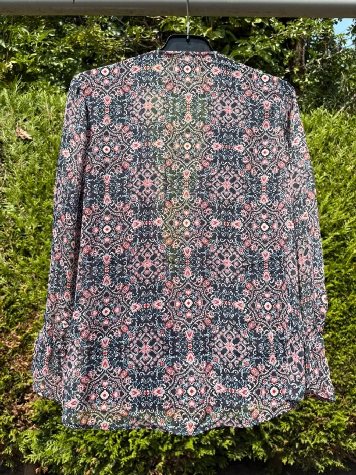 Blouse manches longues cache-cœur bleu marine à motif – Marque Cache-Cache - photo numéro 2