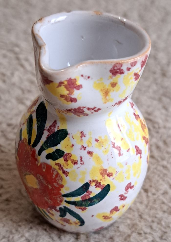 🍽 Petit pichet en céramique aux décors fleuris
