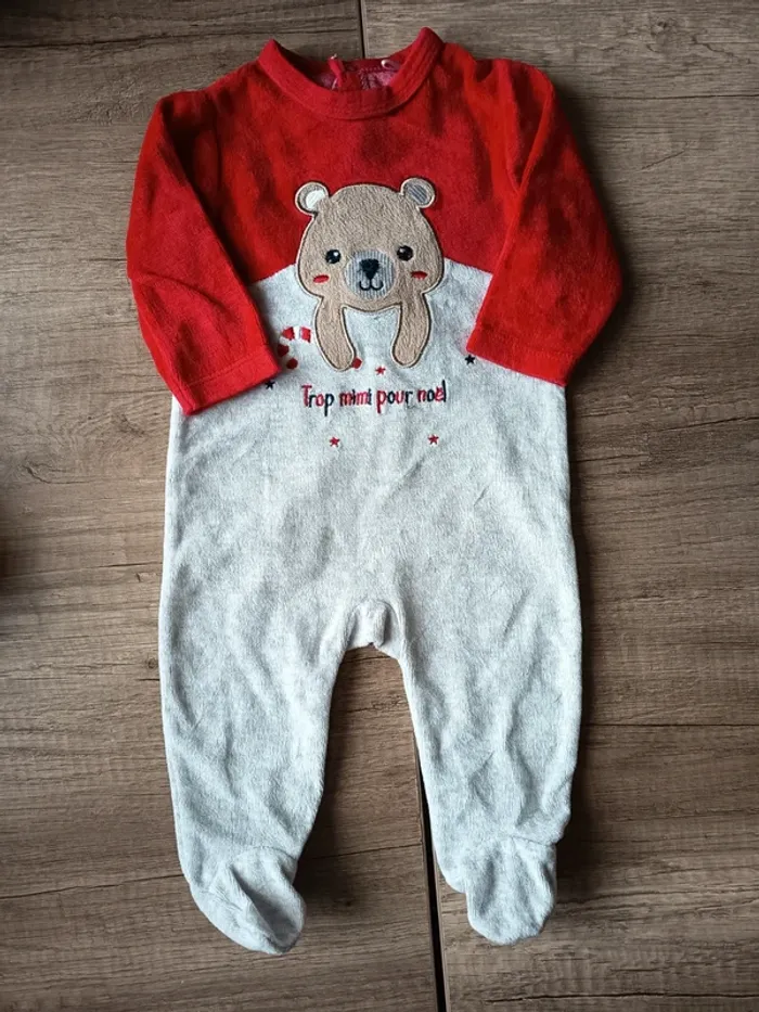 Lot pyjama hiver noël 3 mois - photo numéro 3