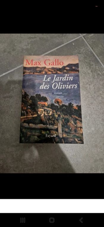 Livre le jardin des oliviers