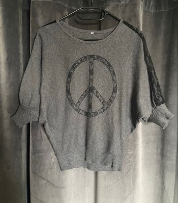 Pull manches 3/4 avec dentelle