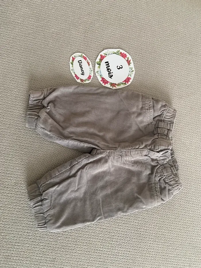 Pantalon en velours Disney taille 3 mois - photo numéro 2