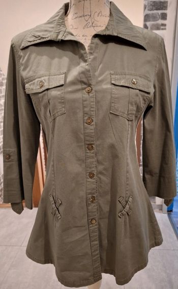 Longue chemise kaki stylée