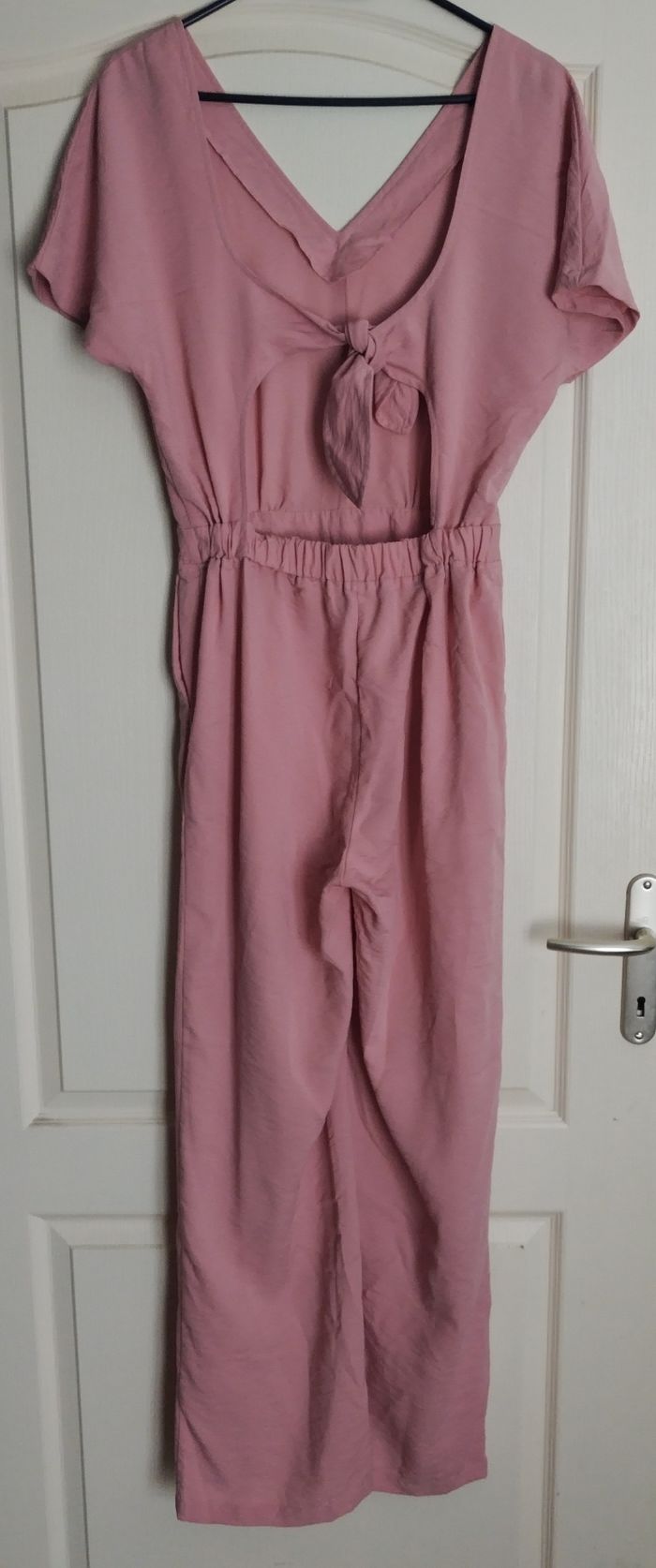 Combinaison dos nu taille 36 - photo numéro 2