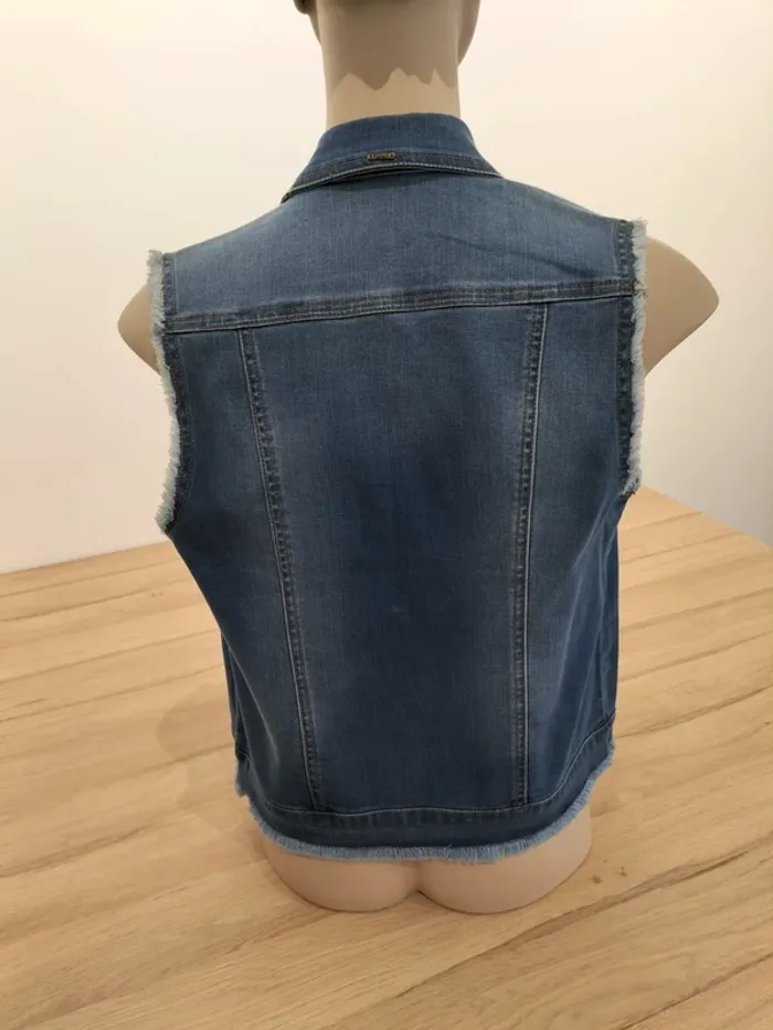 Veste sans manche - photo numéro 3
