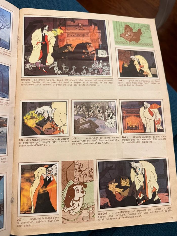 Album Panini complet Disney Les 101 dalmatiens stickers autocollants collection livre - photo numéro 7