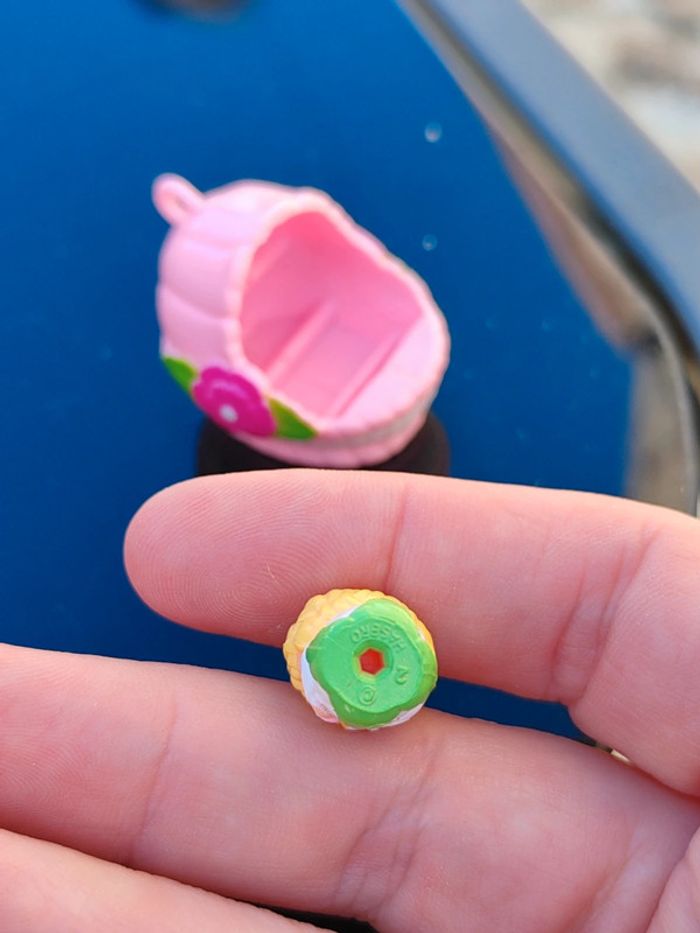 Charmkins bébé dans son couffin - hasbro vintage - photo numéro 4