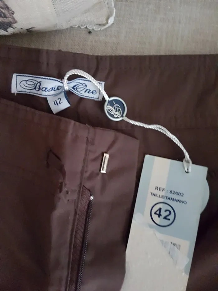 Pantacourt marron Basic One Taille 42 Neuf - photo numéro 6