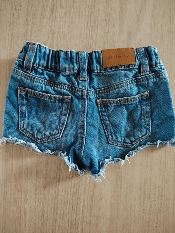 Short court strass 2/3 ans fille - photo numéro 3