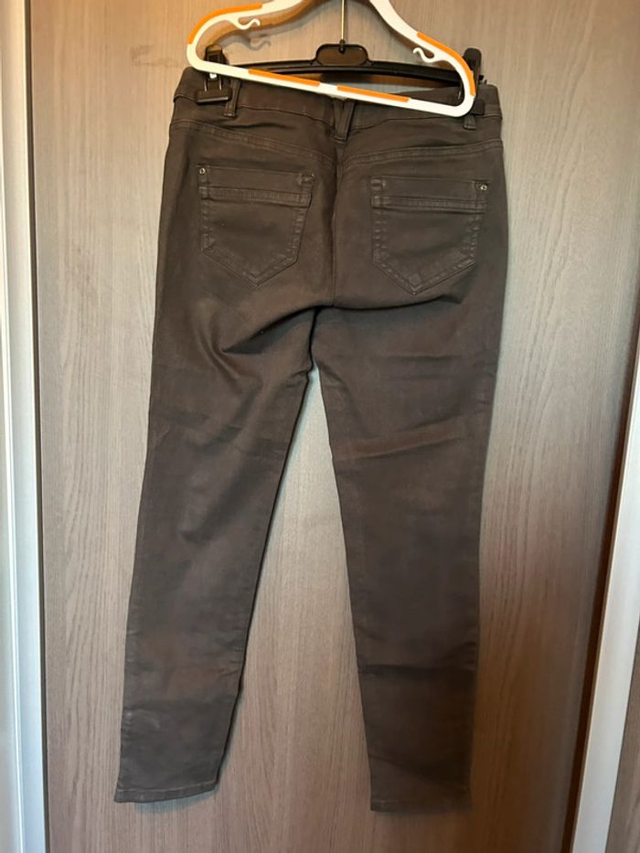 Pantalon - photo numéro 2