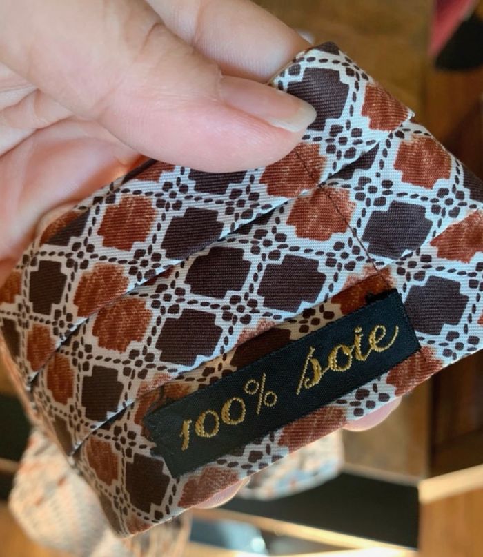 Lavallière vintage en soie - photo numéro 3