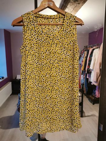 Blouse/tunique sans manches