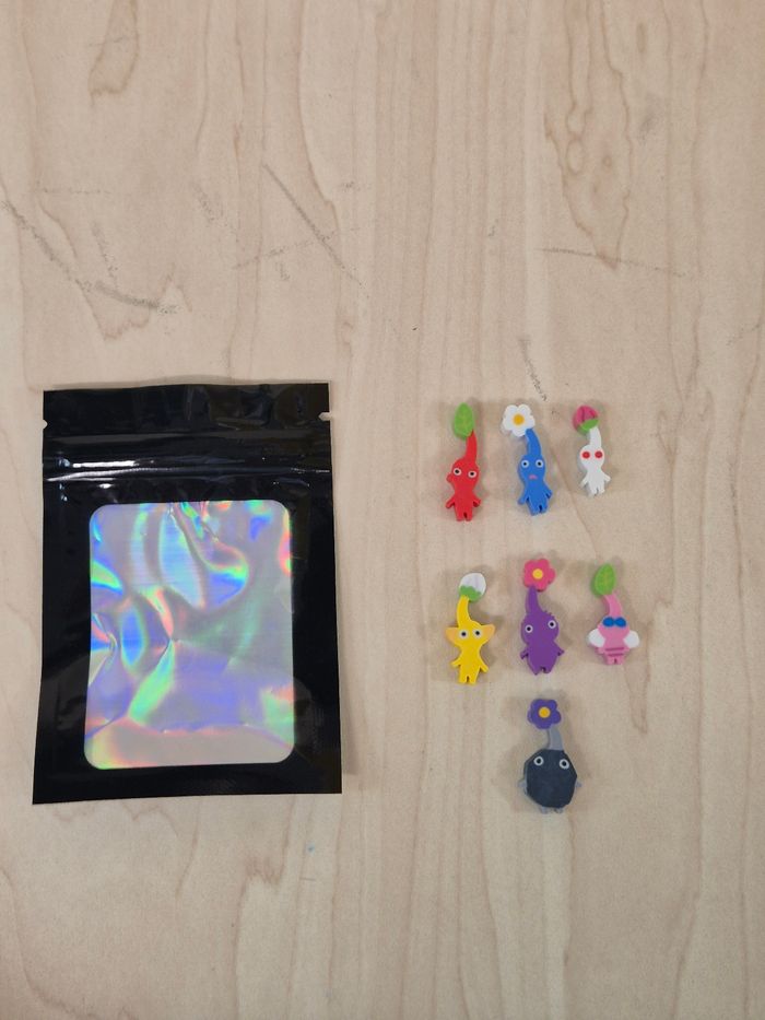 Pochette mini gommes Pikmin Tsume Tsume Keshigomu - photo numéro 3