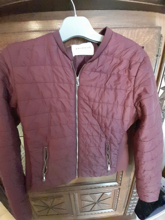 Veste grenat