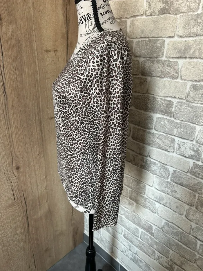 Blouse léopard taille 36/38 - photo numéro 4