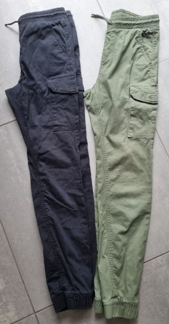 Lot de 2 pantalons type cargo 14ans