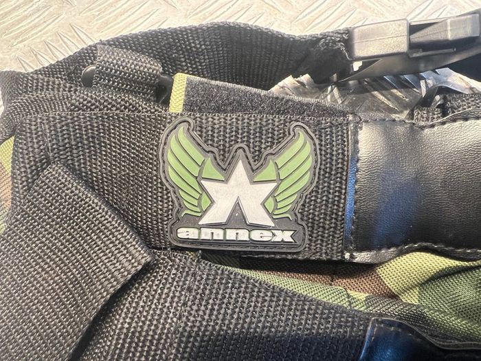 harnais ceinture porte 4 pots et 1 bouteille air camo annex pour paintball neuf - photo numéro 2