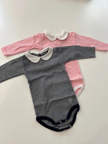 Lot de deux bodies col Claudine Petit Bateau 6 mois