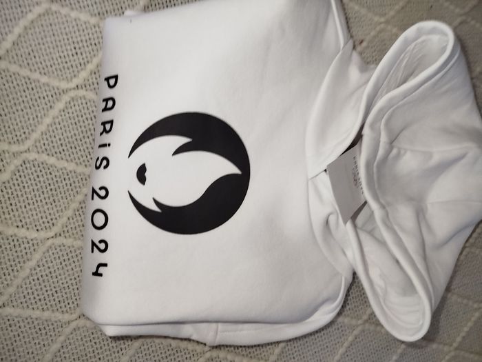 Sweat à capuche 4-5ans - photo numéro 10