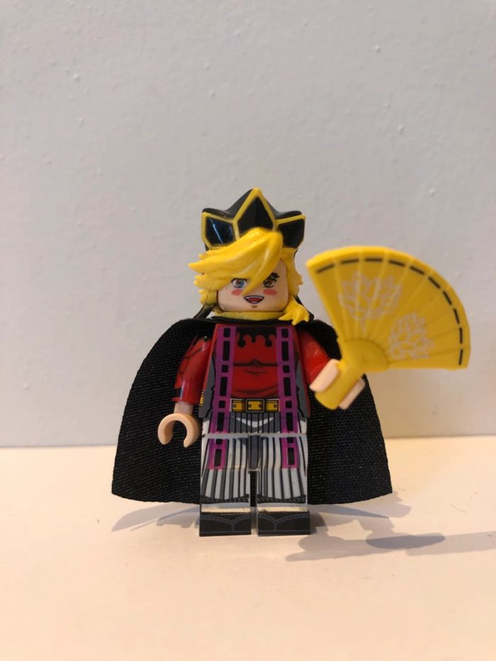 Figurine type lego Démon Slayer.